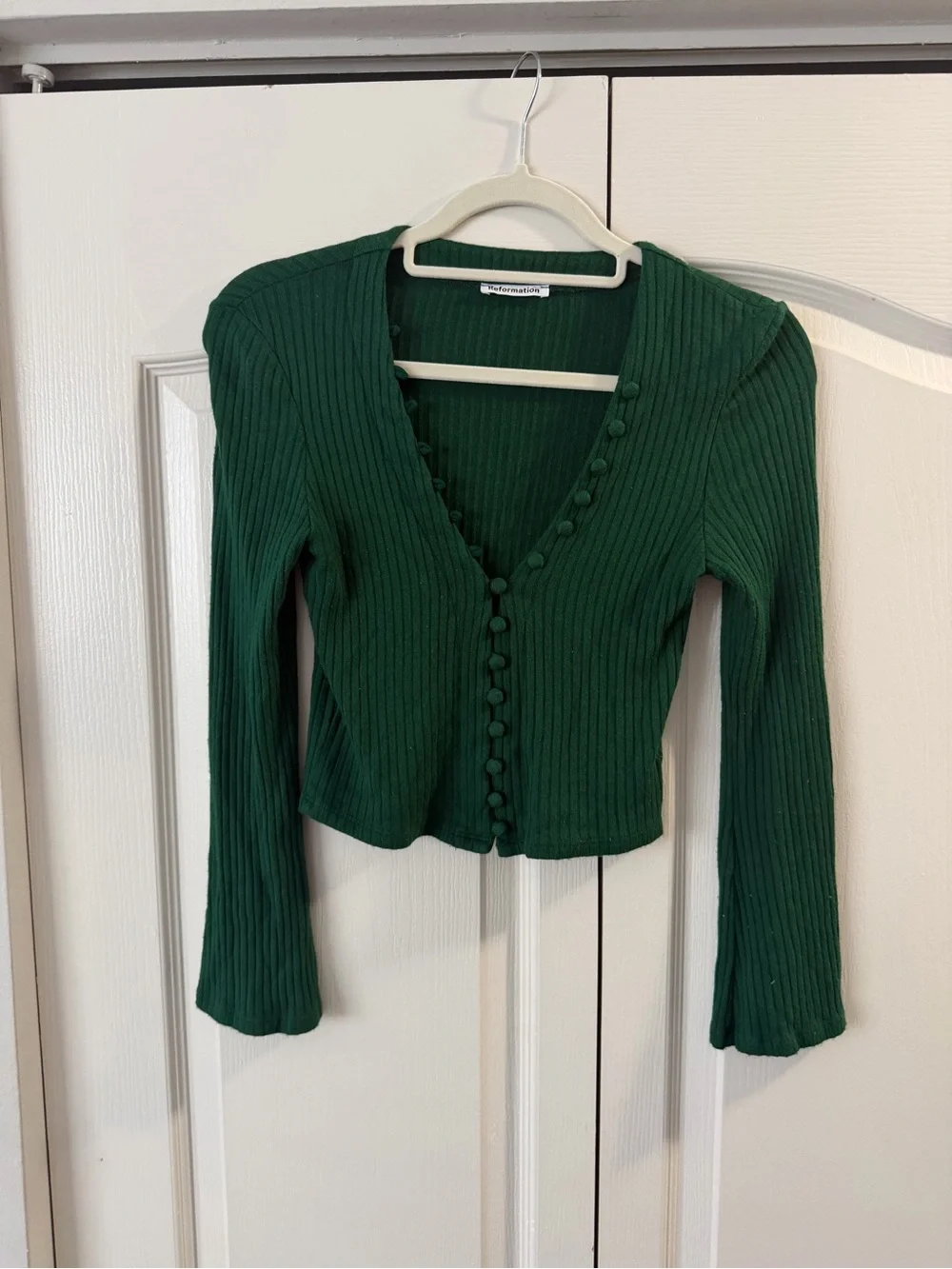 Reformation Emerald Ribbed V-Neck Button Crop Top
